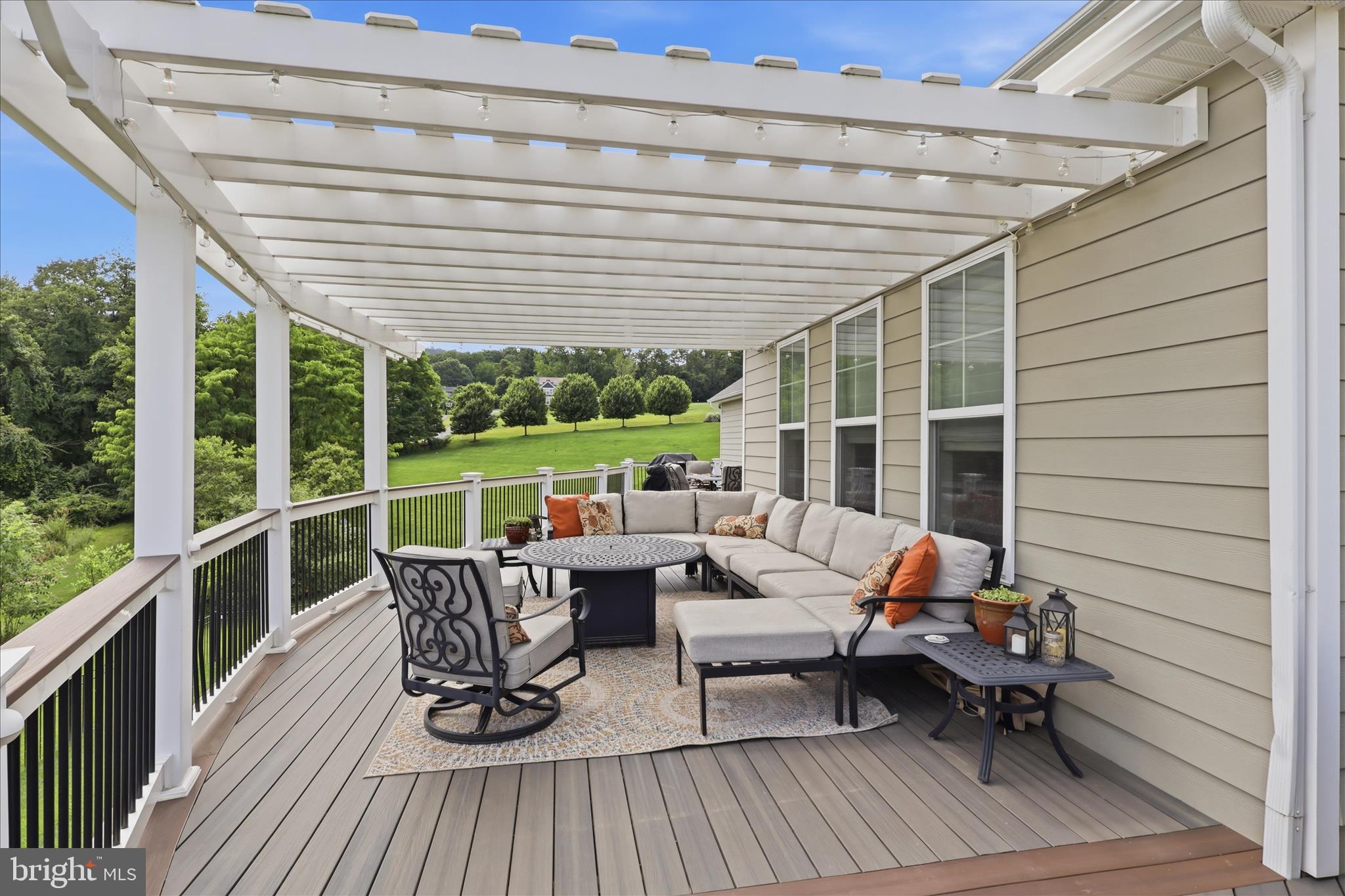 ARROWOOD - Residential
