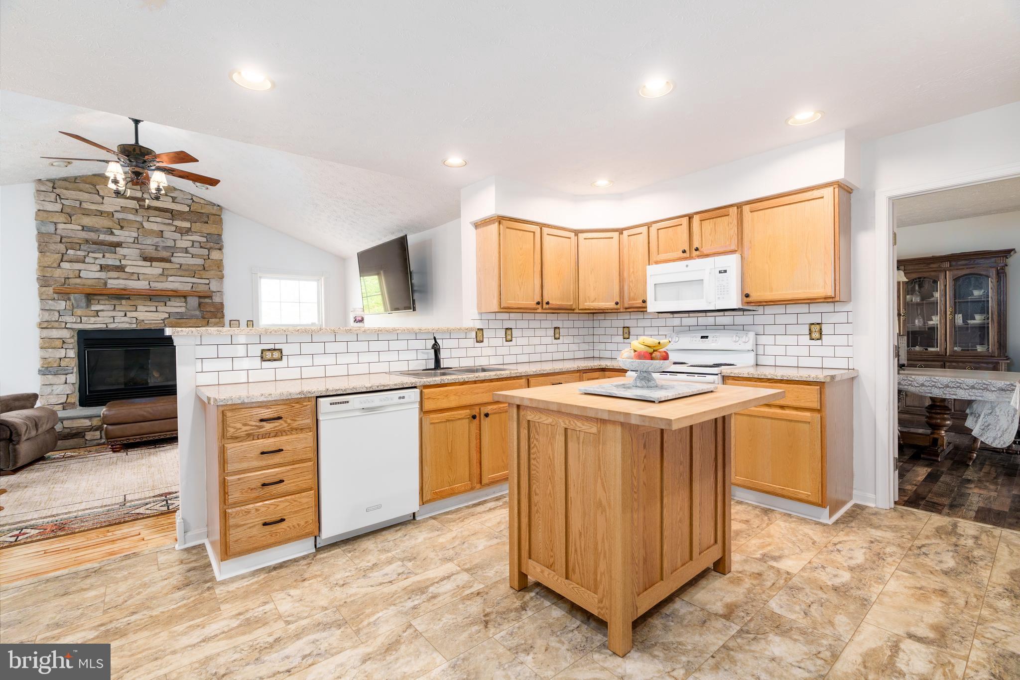 FOREST KNOLL - Residential
