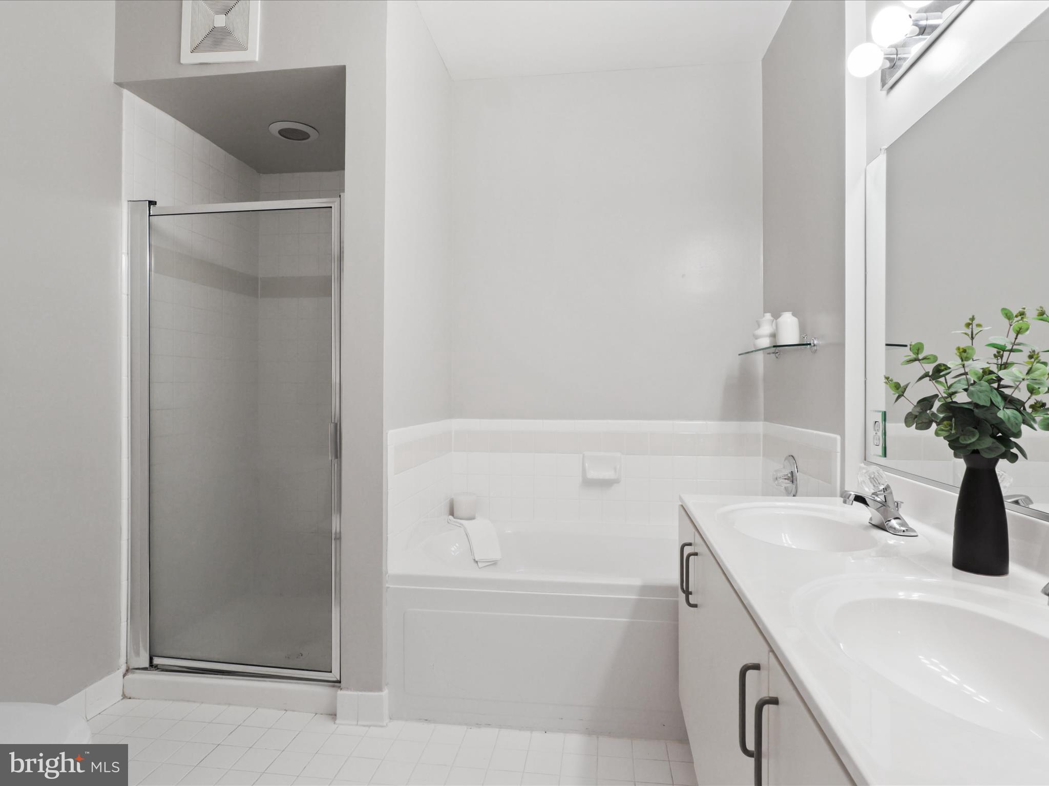 STRATFORD - Residential