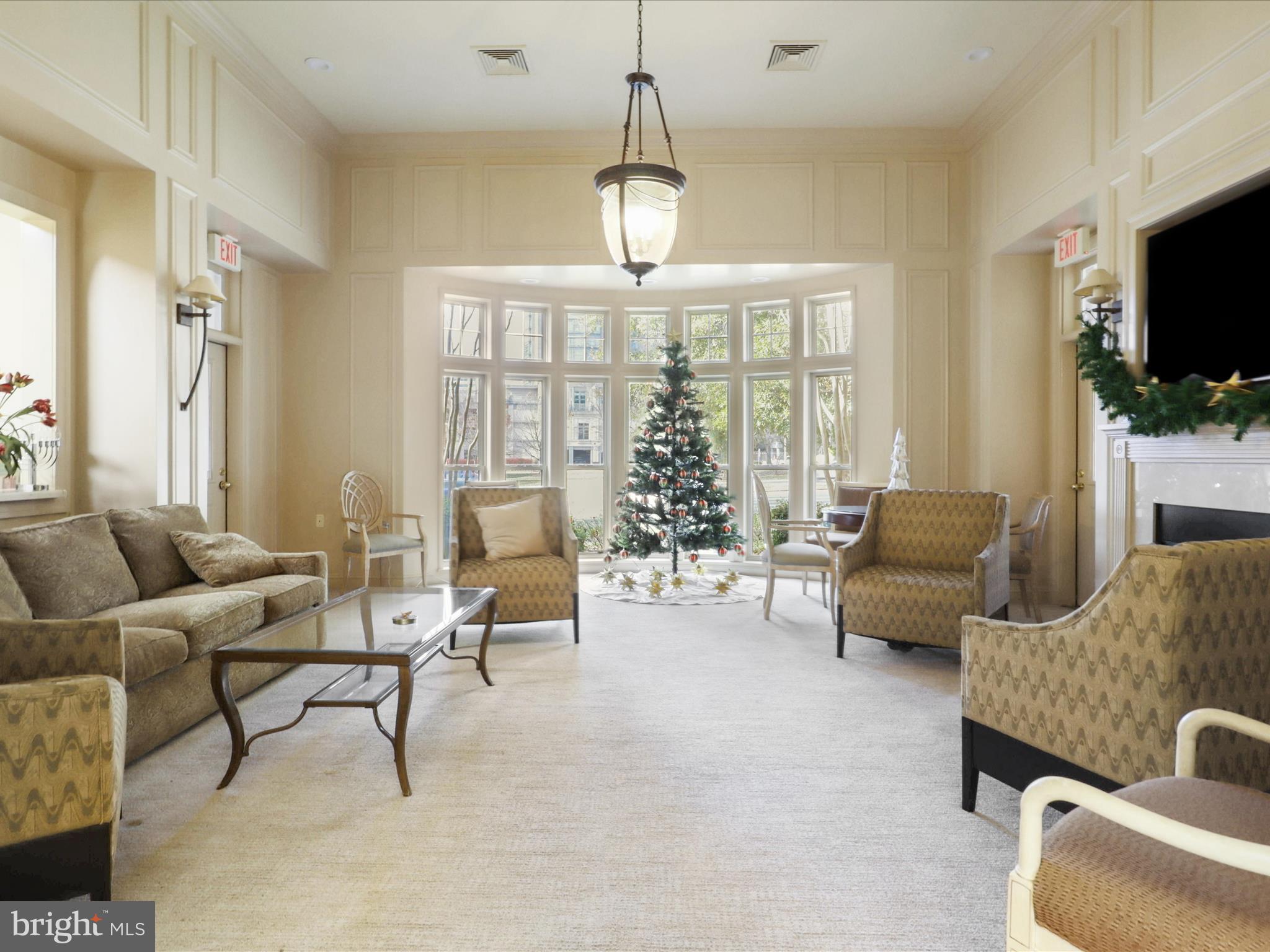 STRATFORD - Residential