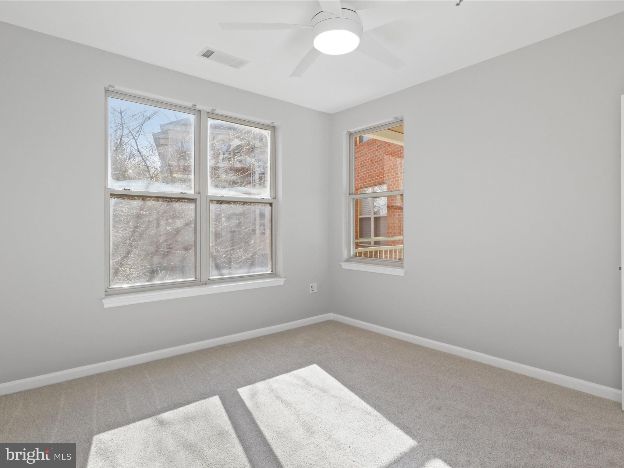 STRATFORD - Residential
