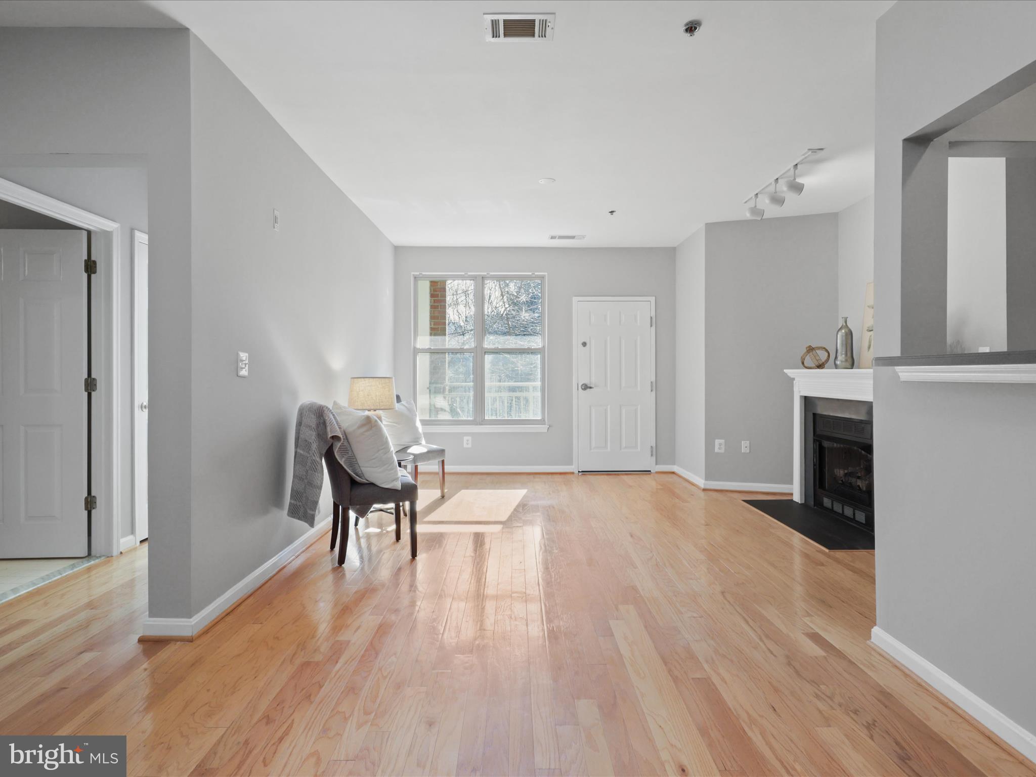 STRATFORD - Residential
