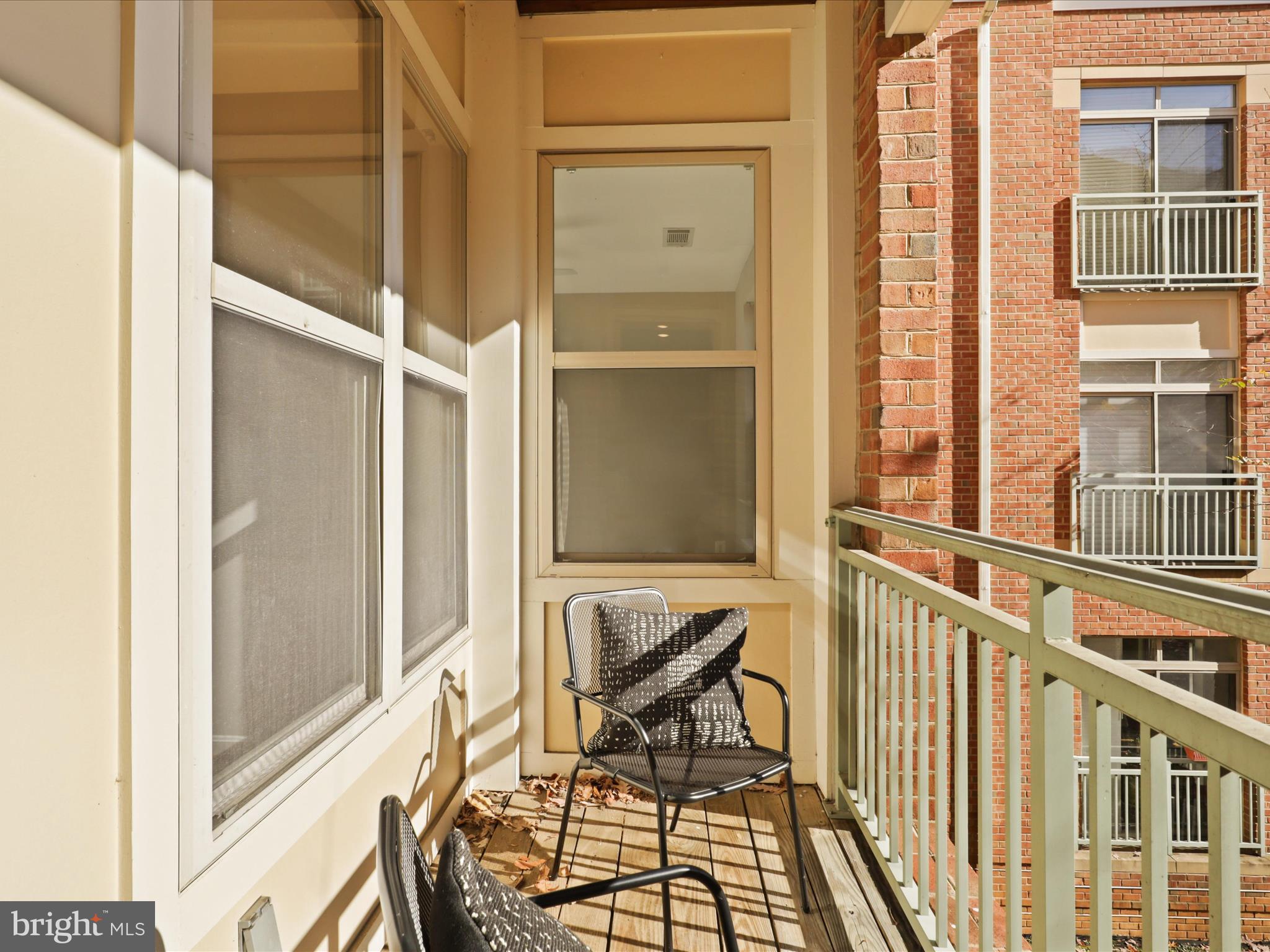 STRATFORD - Residential