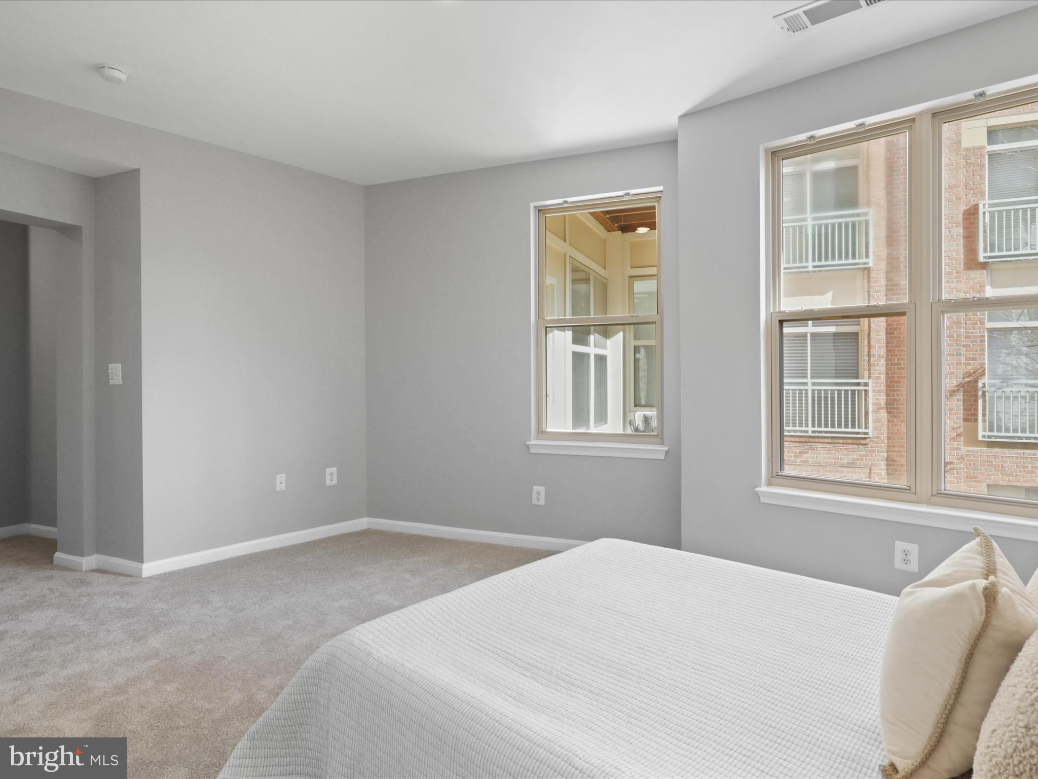 STRATFORD - Residential