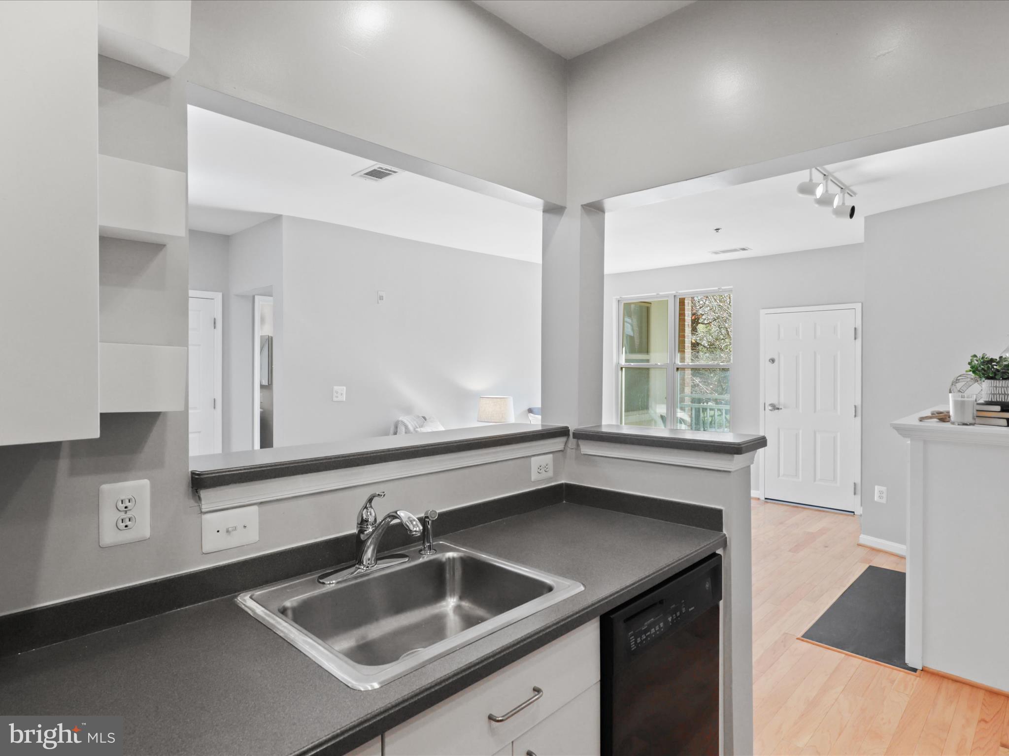 STRATFORD - Residential