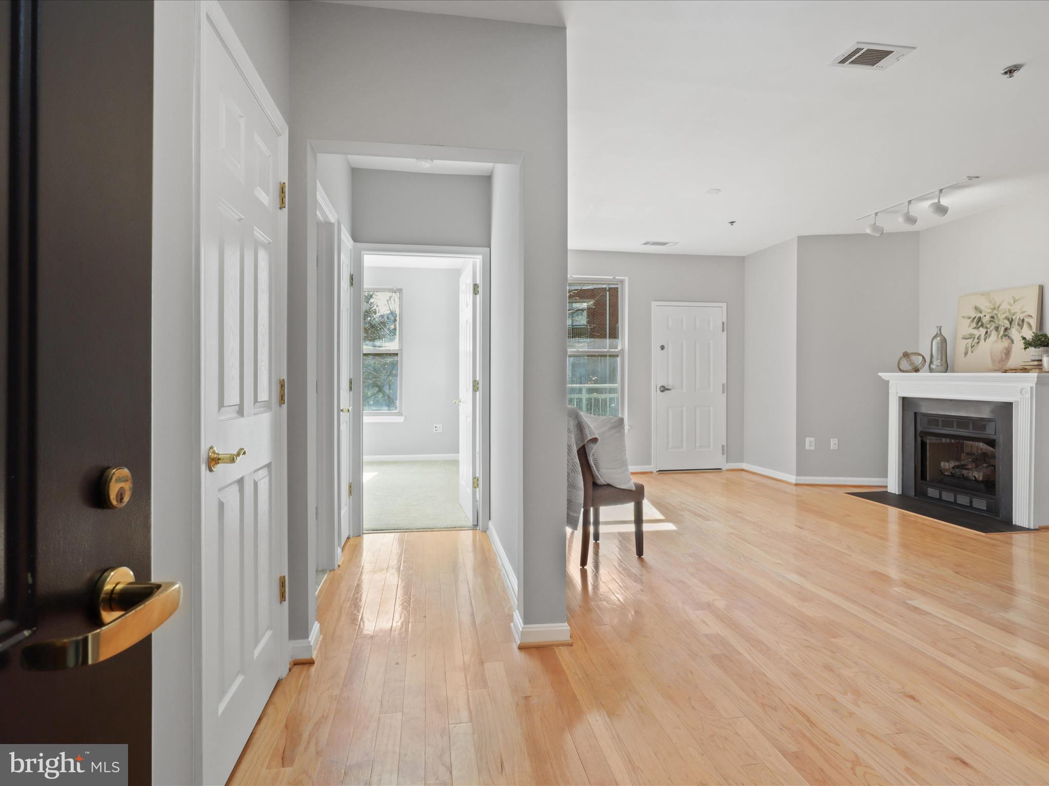 STRATFORD - Residential