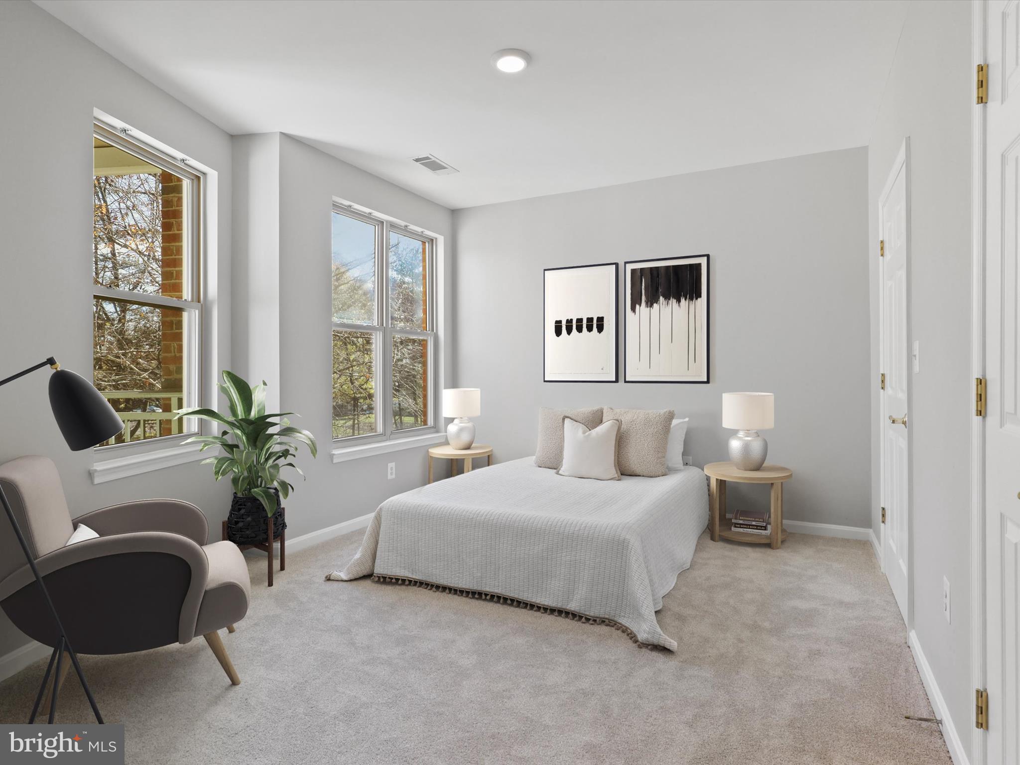 STRATFORD - Residential