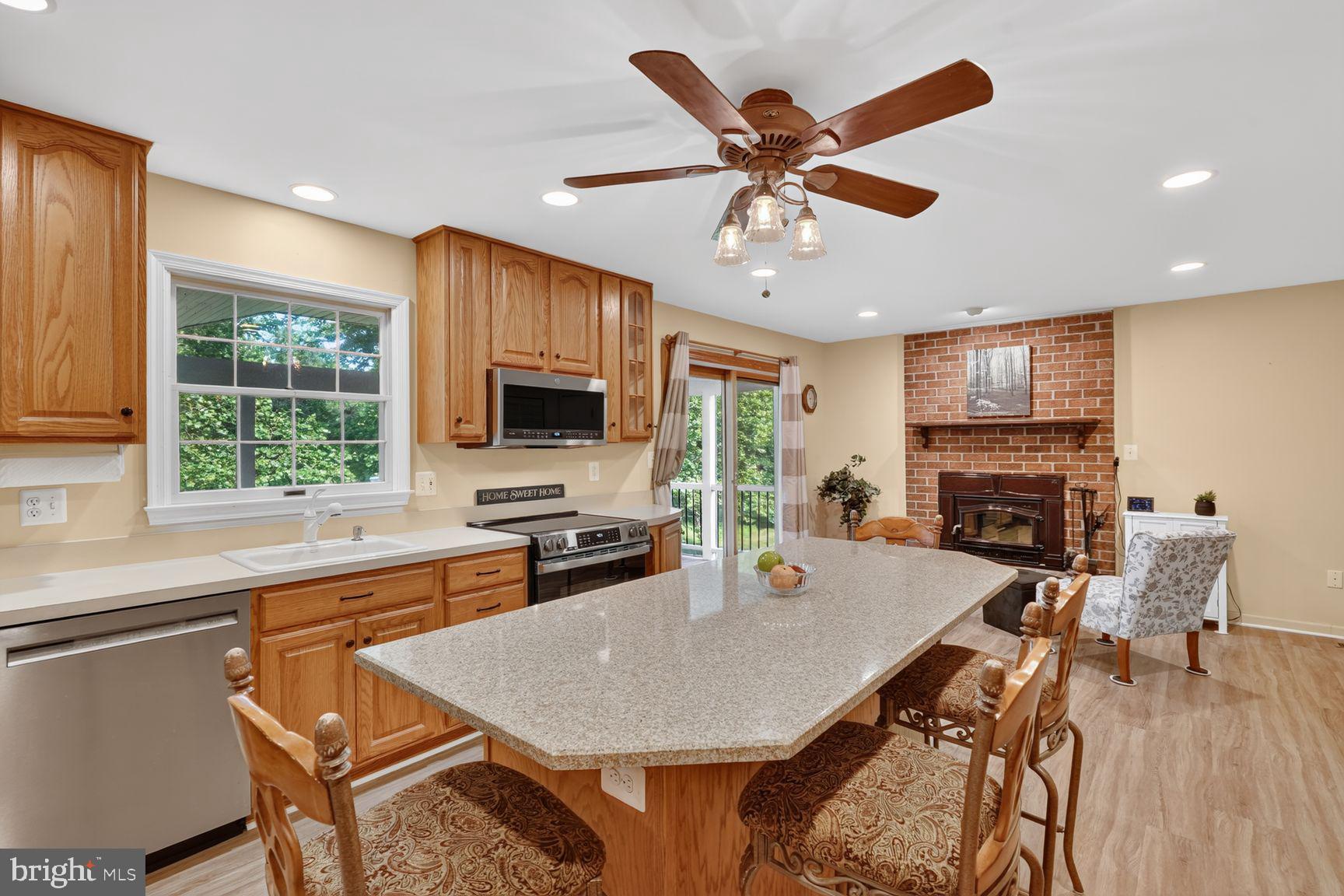 MEADOWBROOK - Residential