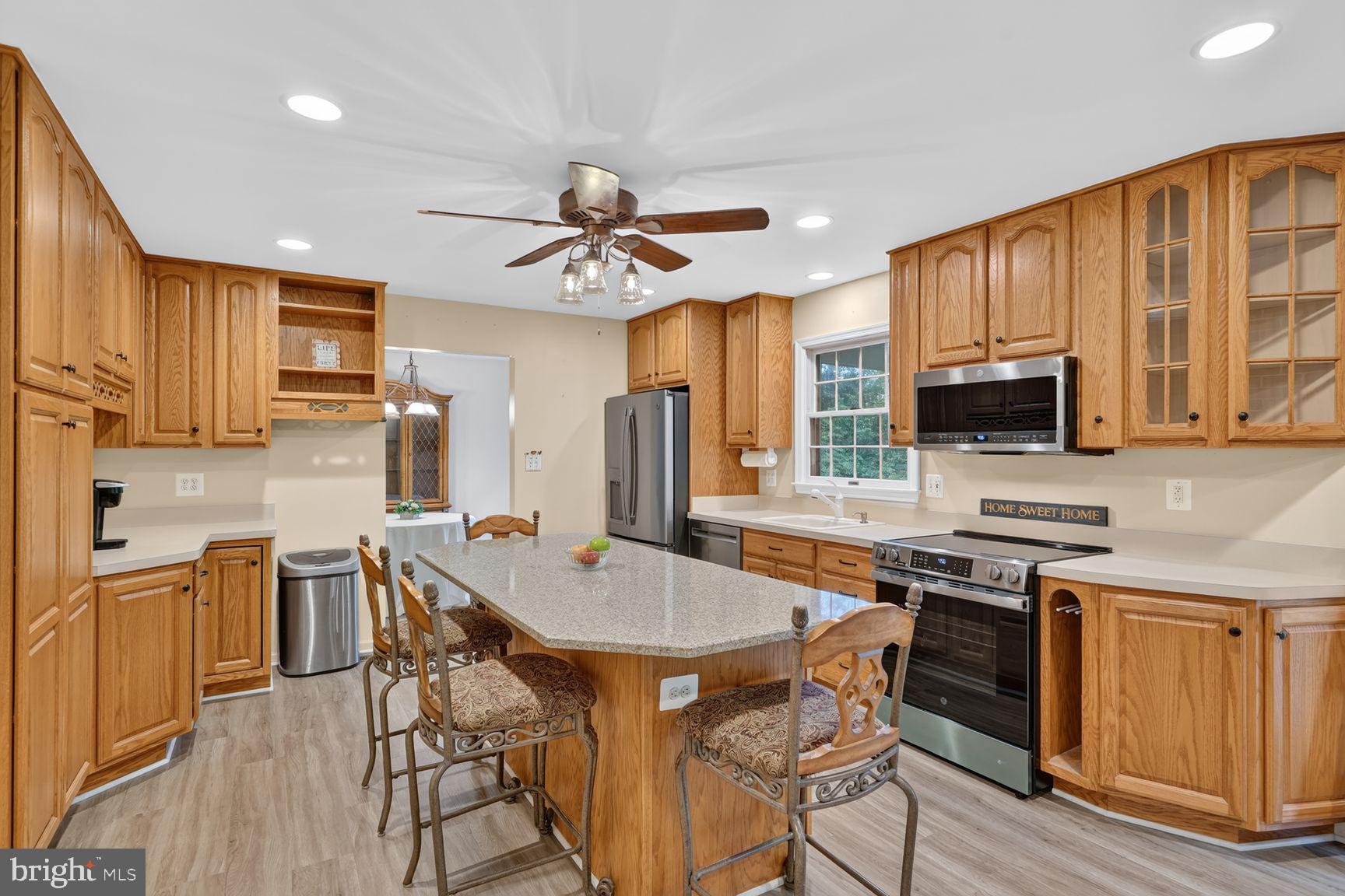 MEADOWBROOK - Residential