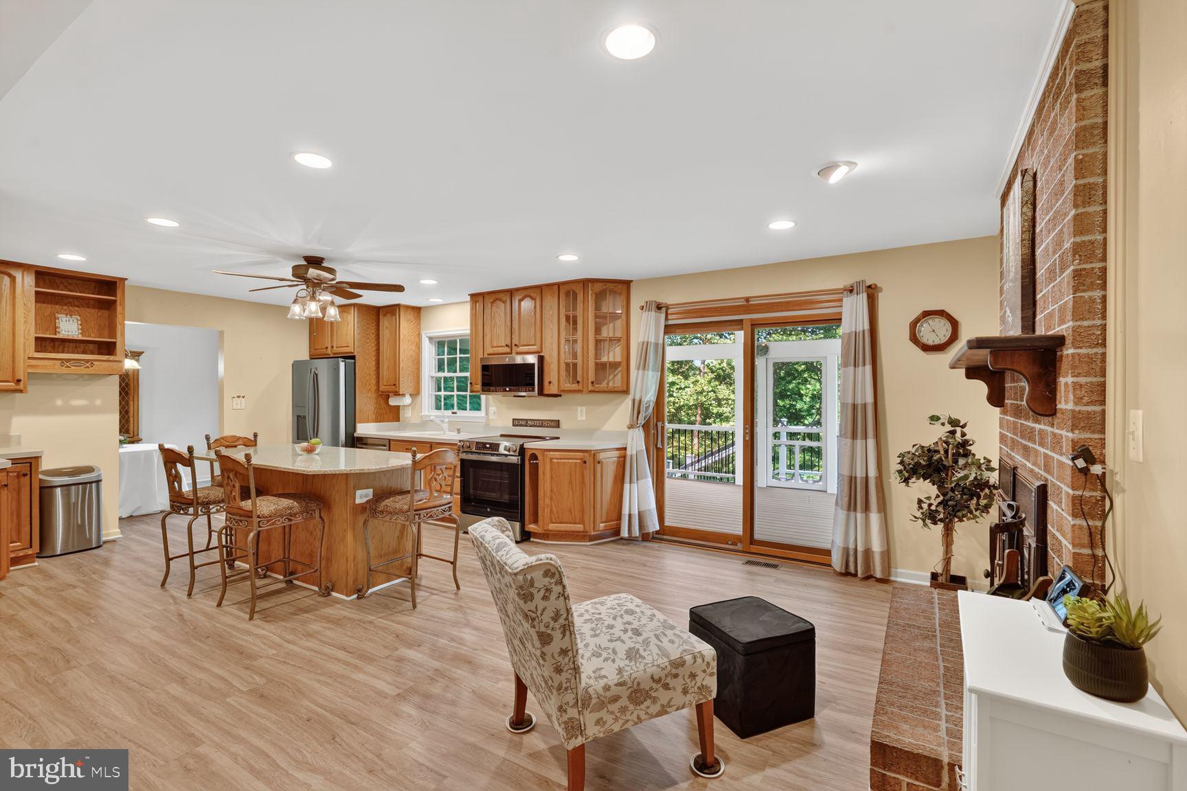 MEADOWBROOK - Residential