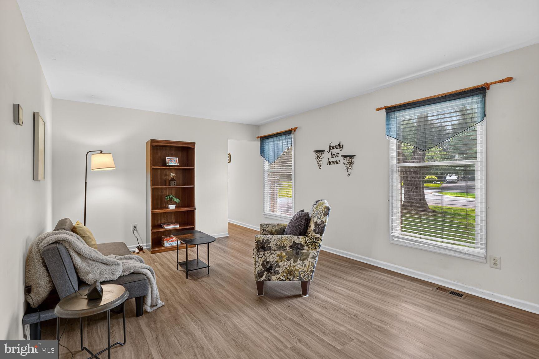 MEADOWBROOK - Residential