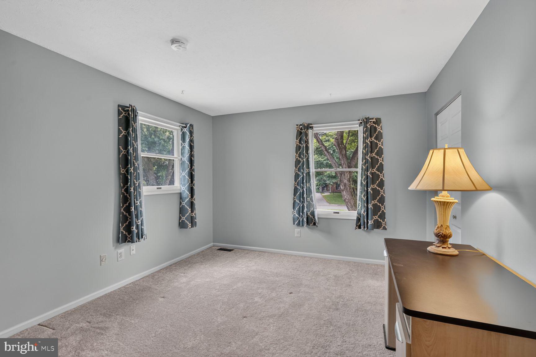 MEADOWBROOK - Residential
