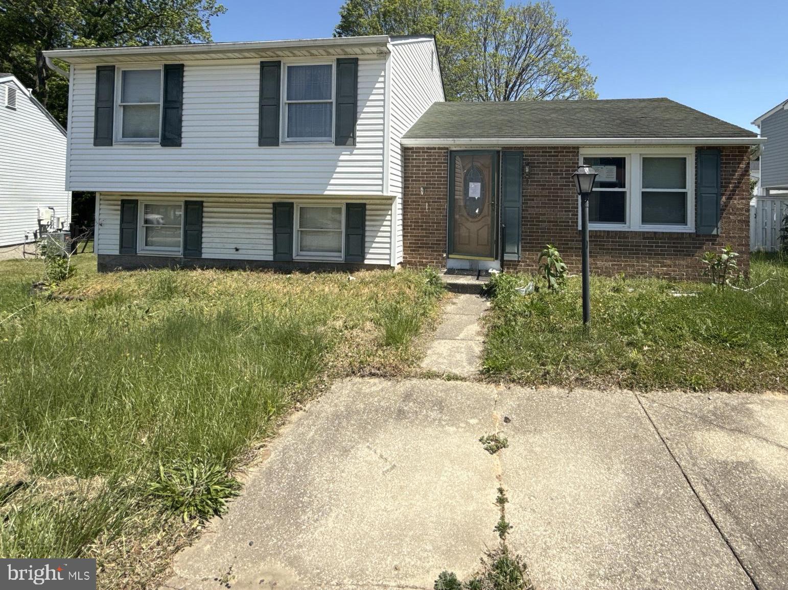 Don't miss this incredible opportunity to own a single-family home at an attractive price point in Essex! Tucked partially within a cul-de-sac, this property offers the chance to create value and make it your own. Whether you're an investor, renovator, or buyer looking for your next project, the possibilities are endless. Conveniently located near shopping, dining, parks, schools, and major commuter routes. Opportunities like this are becoming increasingly difficult to find—schedule your showing today and imagine the potential!