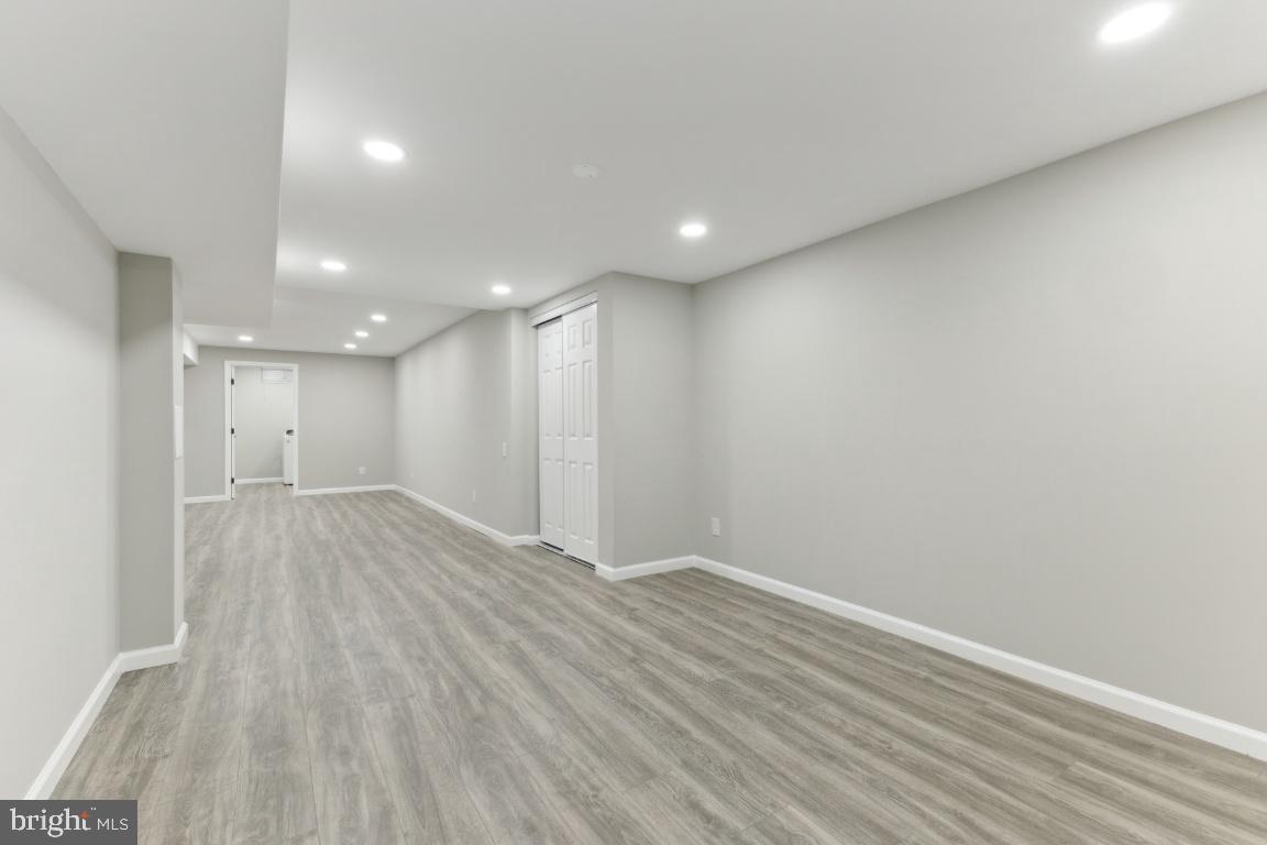 WELLINGTON/CLOVERHILL - Residential