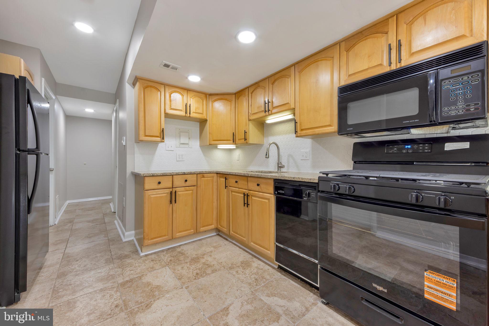 OCCOQUAN RIDGE CONDO - Residential