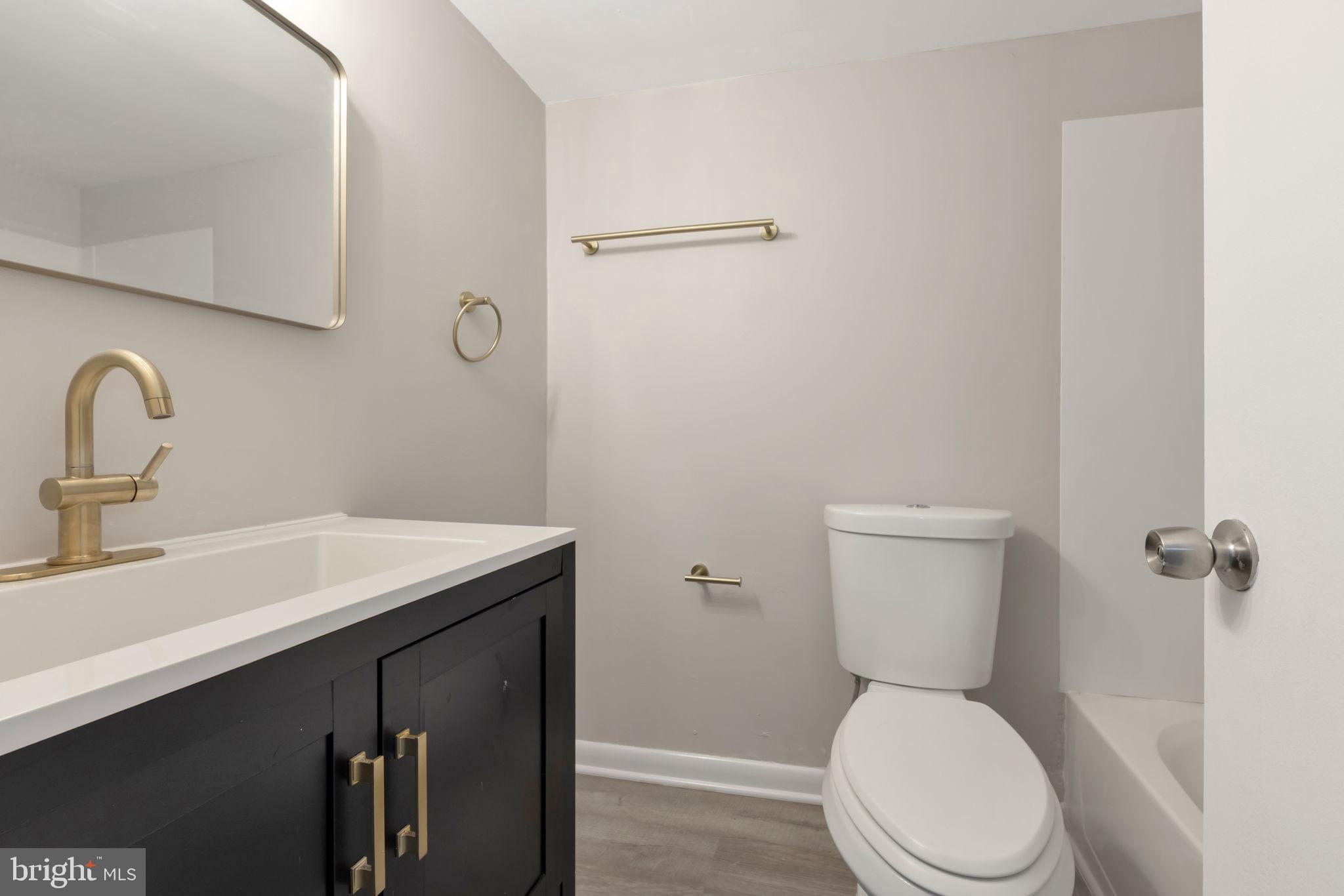 OCCOQUAN RIDGE CONDO - Residential