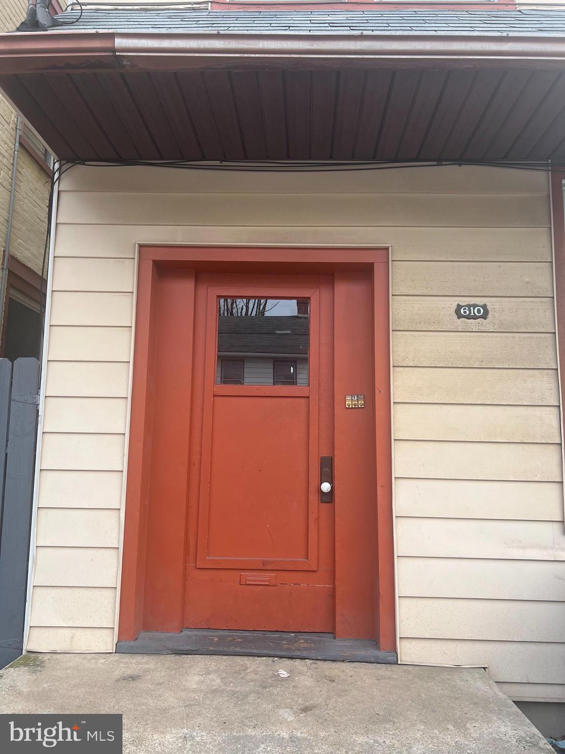 RESIDENTIAL - Residential Lease