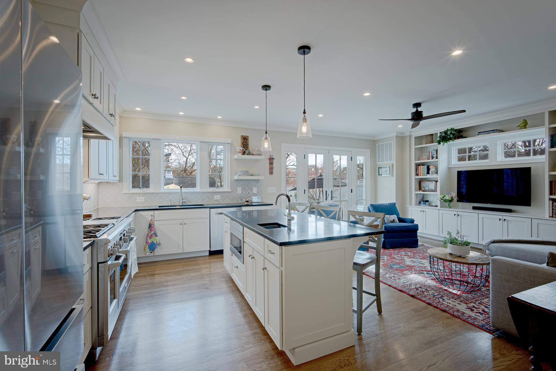 ROSEMONT - Residential
