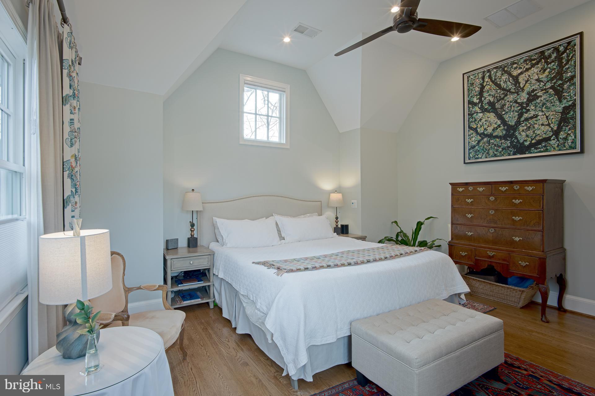 ROSEMONT - Residential