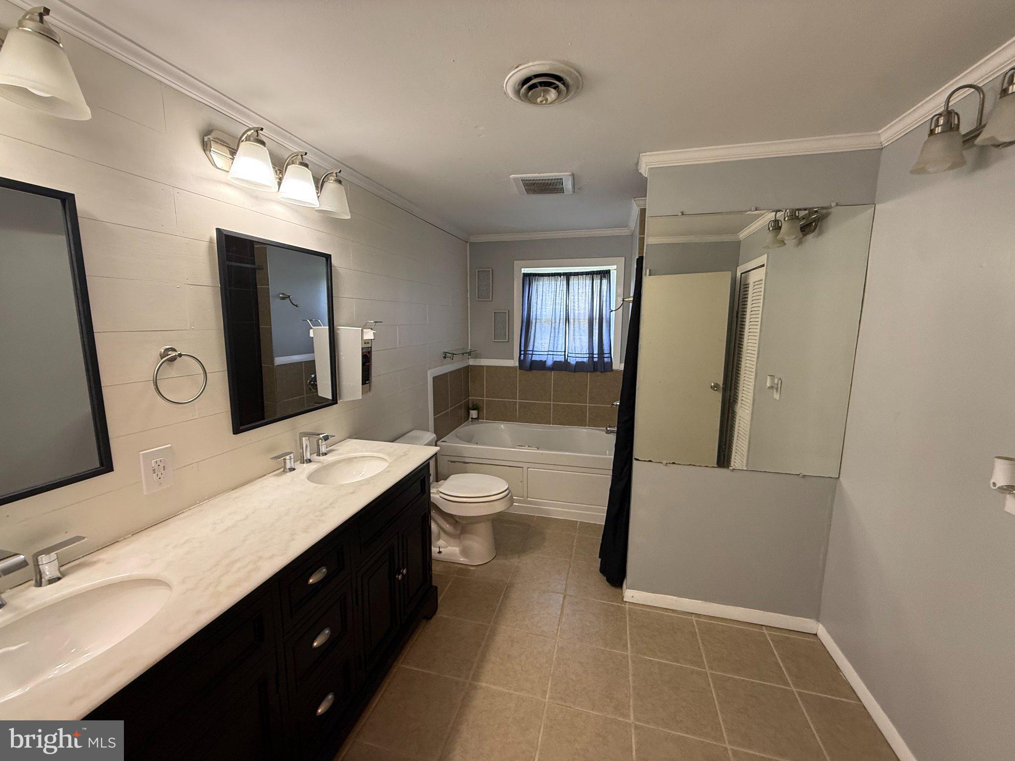 ROSEMONT - Residential