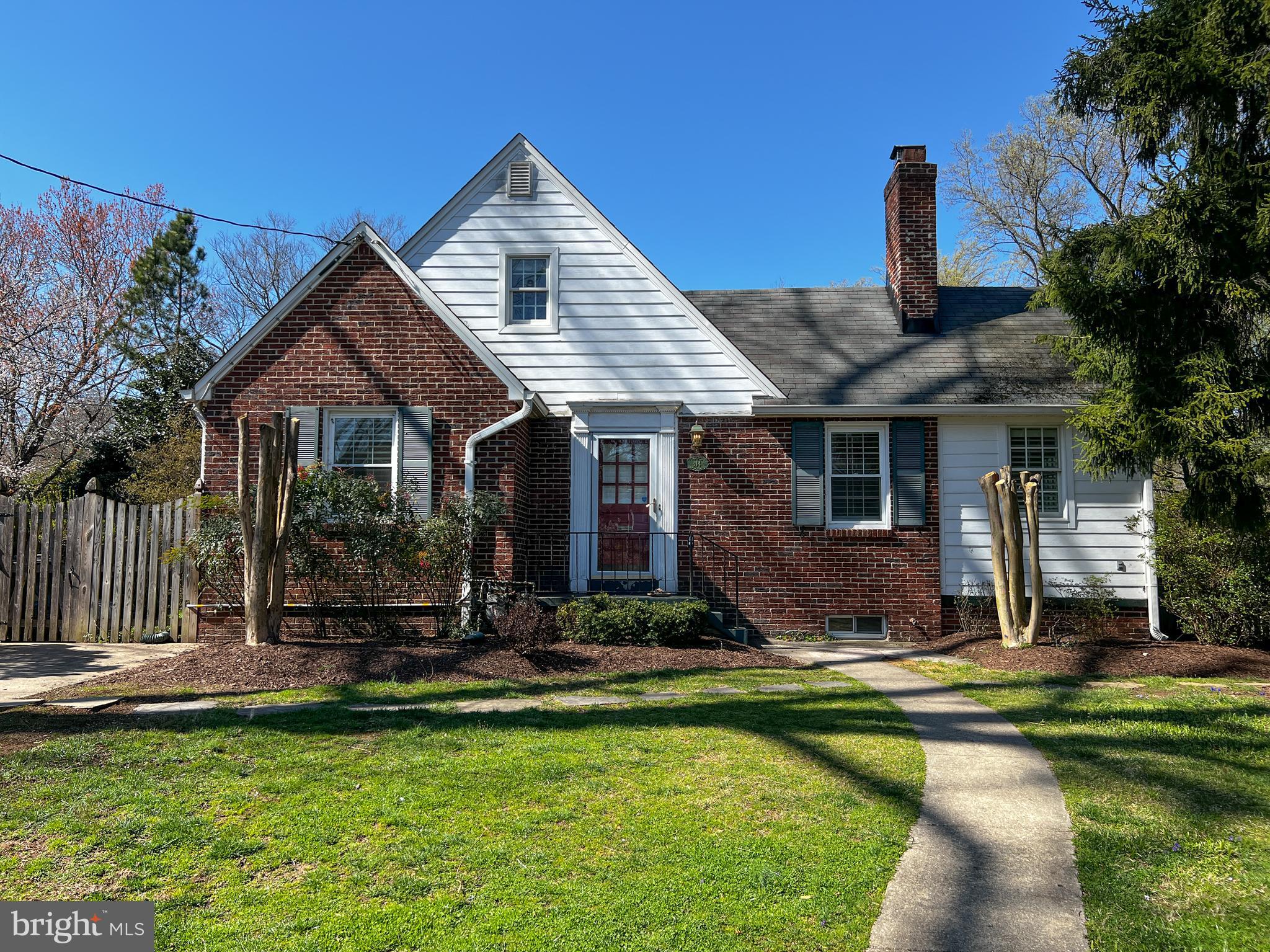 WOODMOOR - Residential Lease