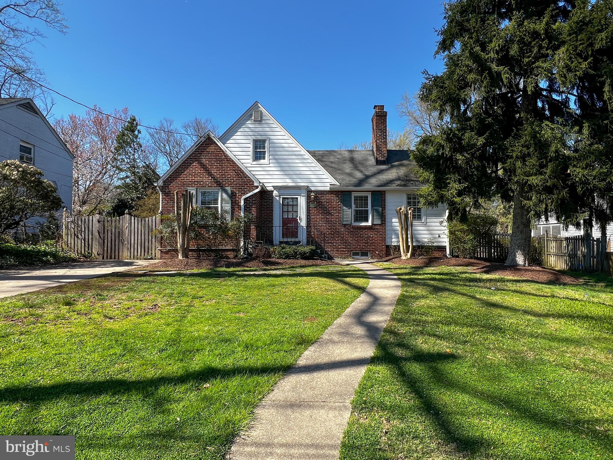 WOODMOOR - Residential Lease