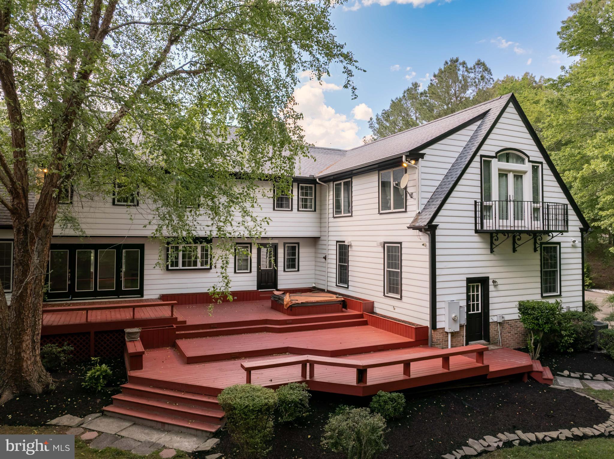 FOXCHASE - Residential