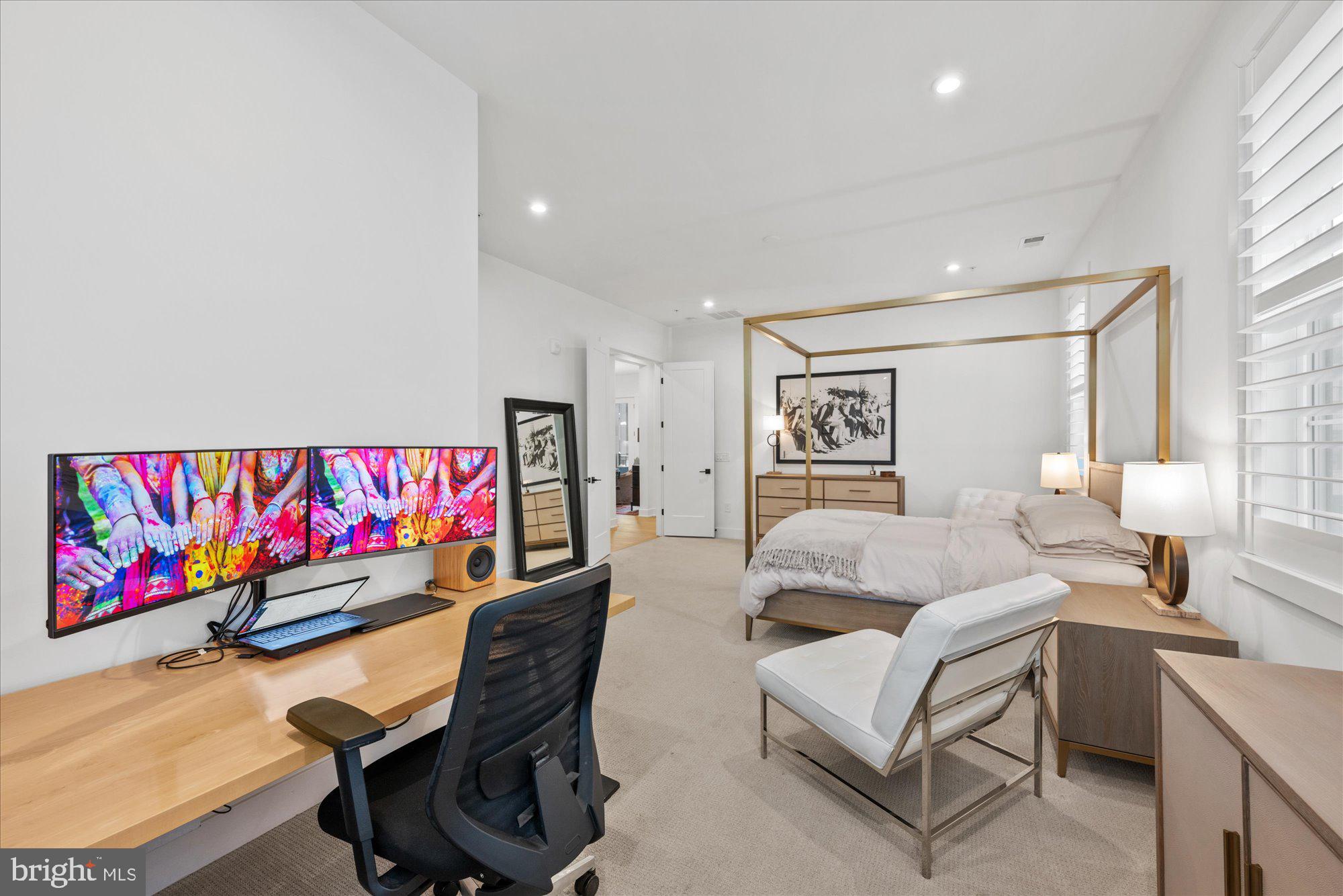 METRO WALK AT MOOREFIELD STATION - Residential