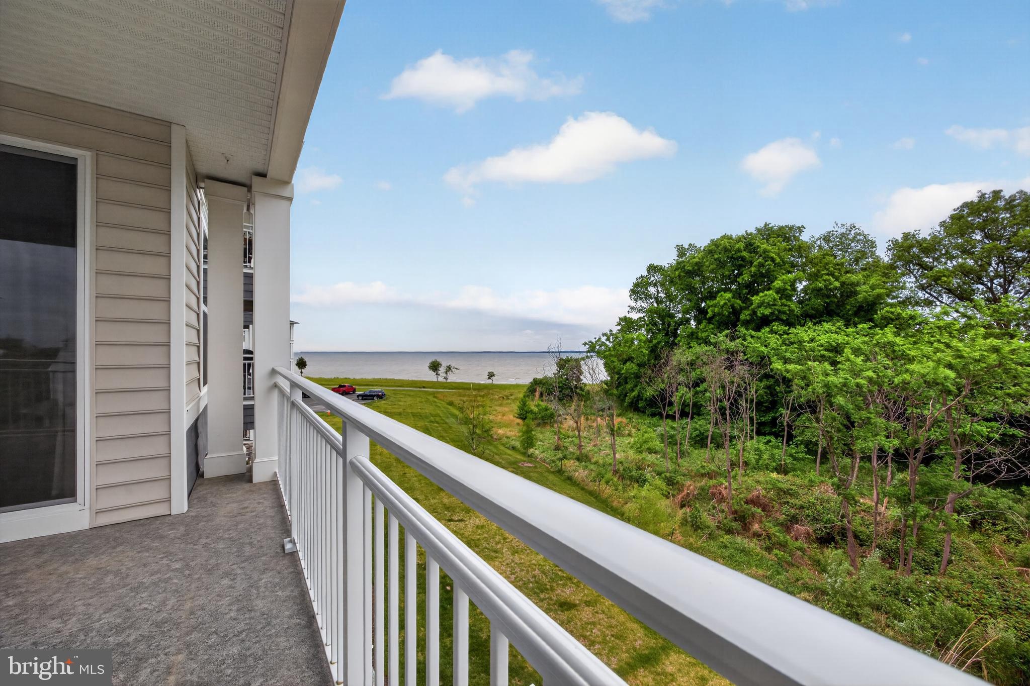 FOUR SEASONS AT KENT ISLAND - Residential