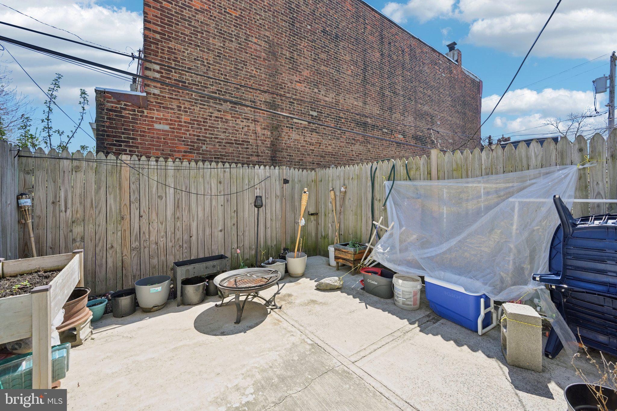 PHILADELPHIA - Residential