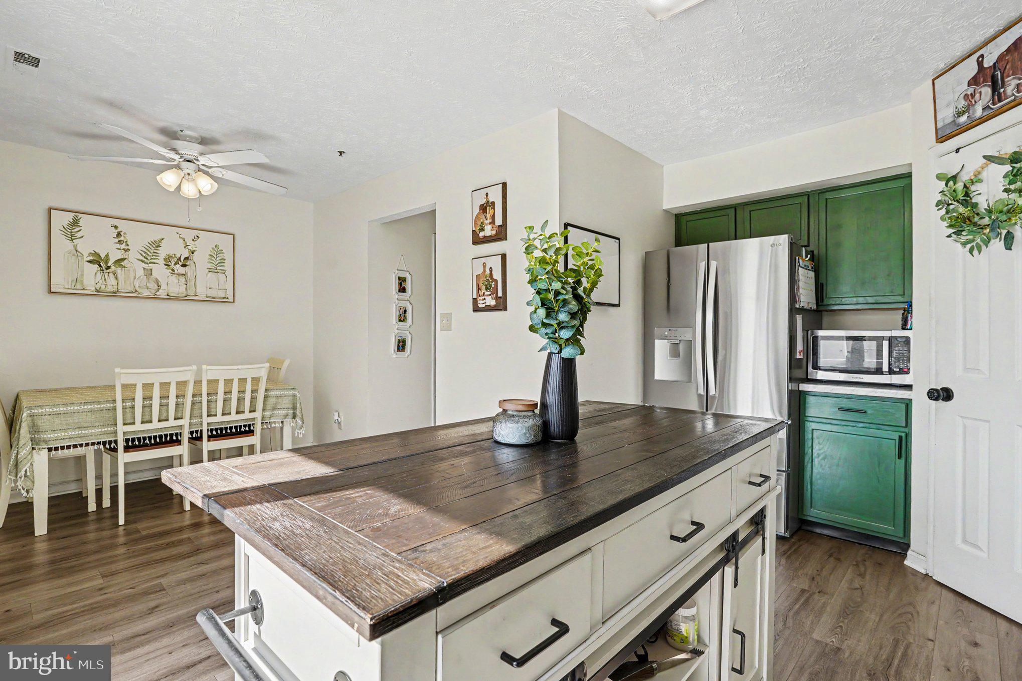CHESAPEAKE LANDING - Residential