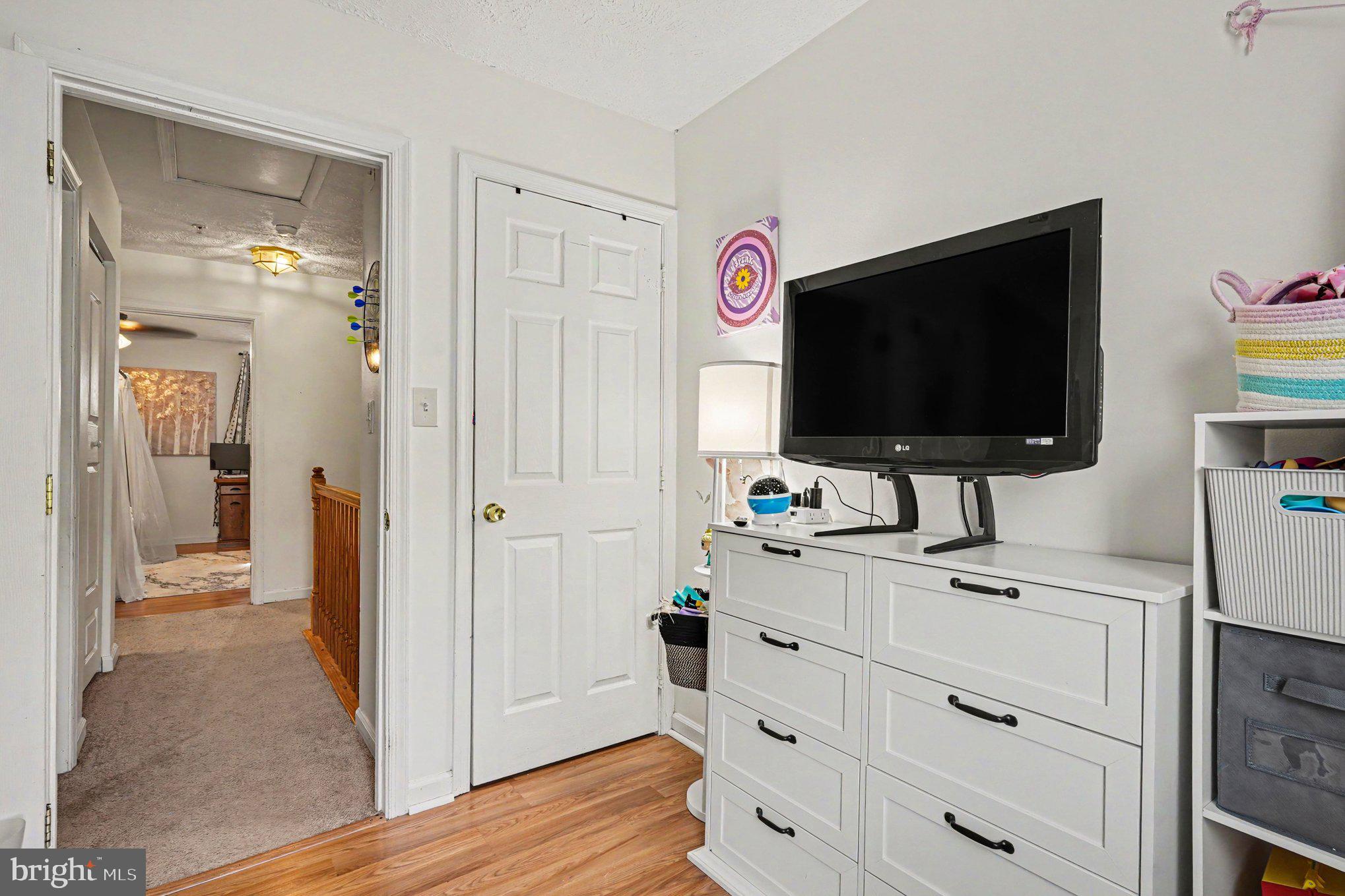 CHESAPEAKE LANDING - Residential