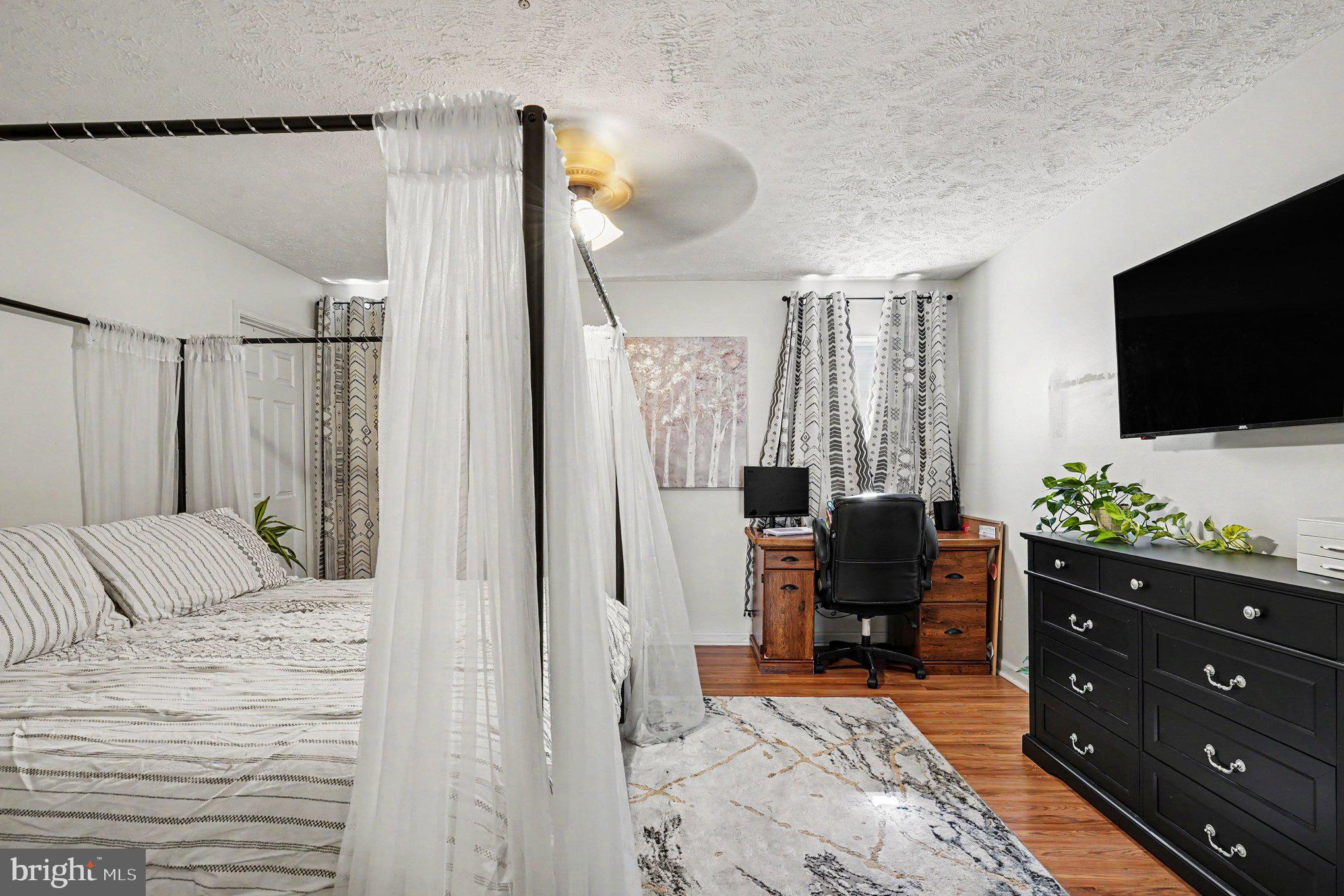CHESAPEAKE LANDING - Residential