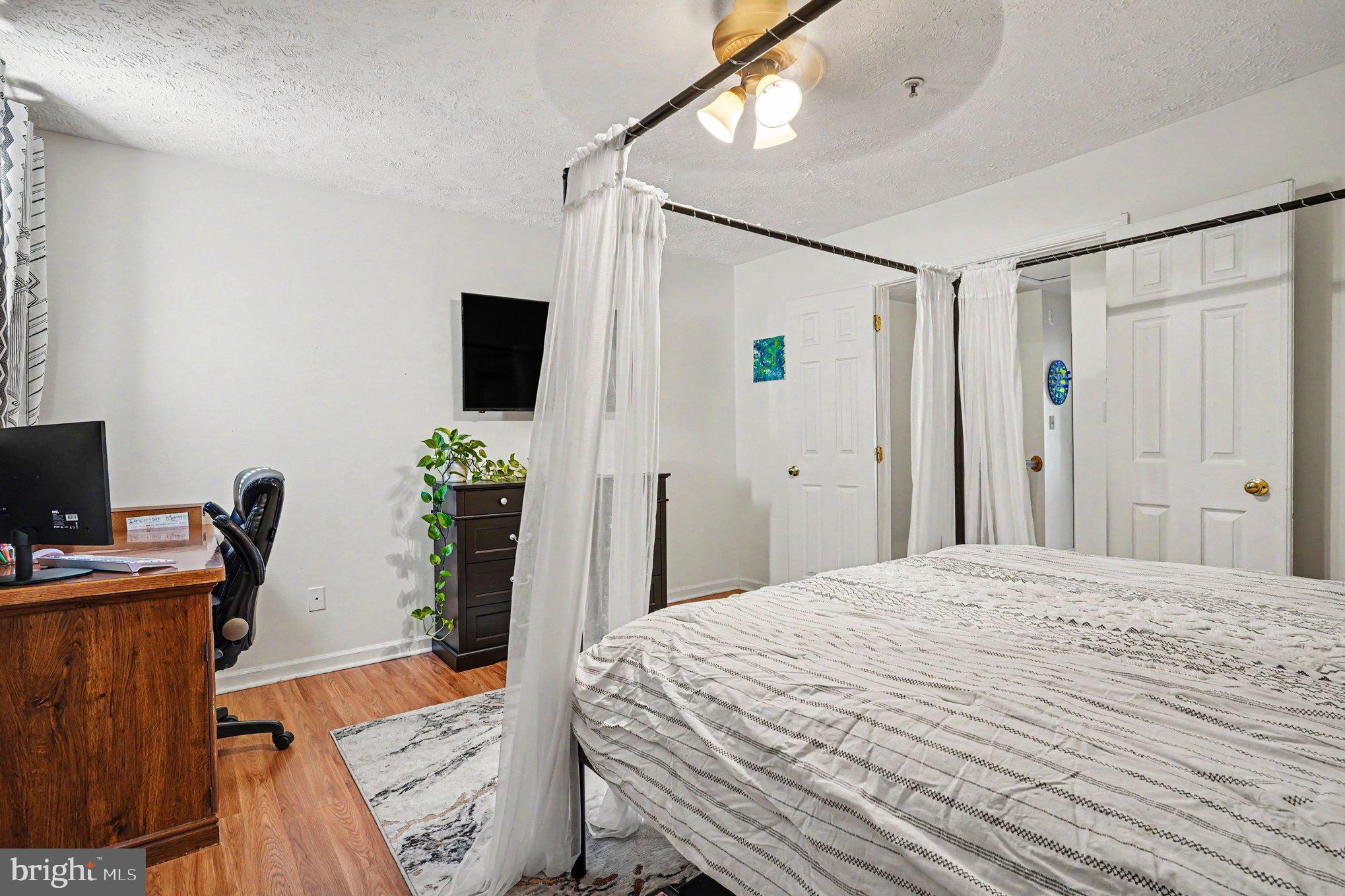 CHESAPEAKE LANDING - Residential