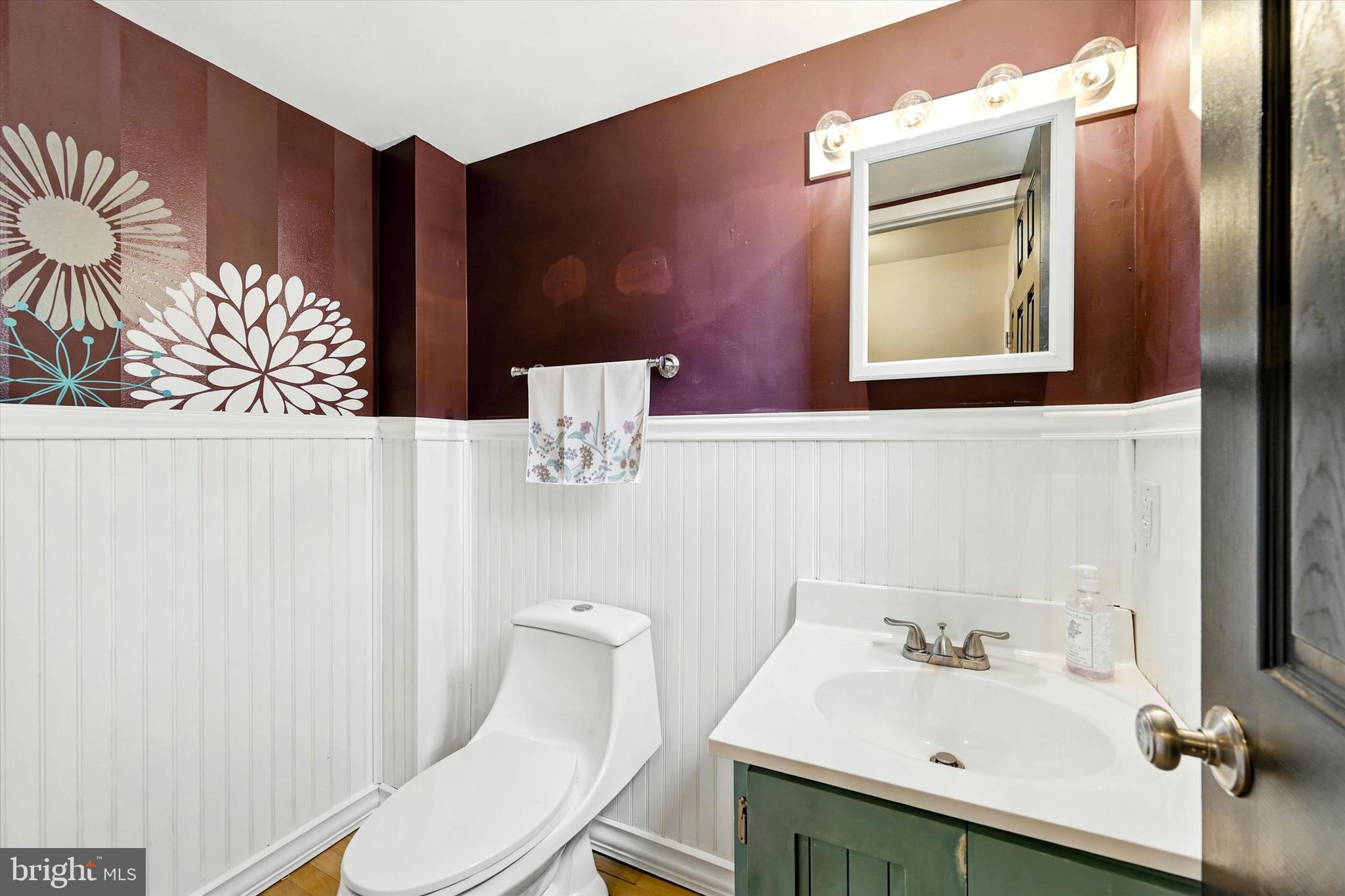BEAVER RUN KNOLL - Residential