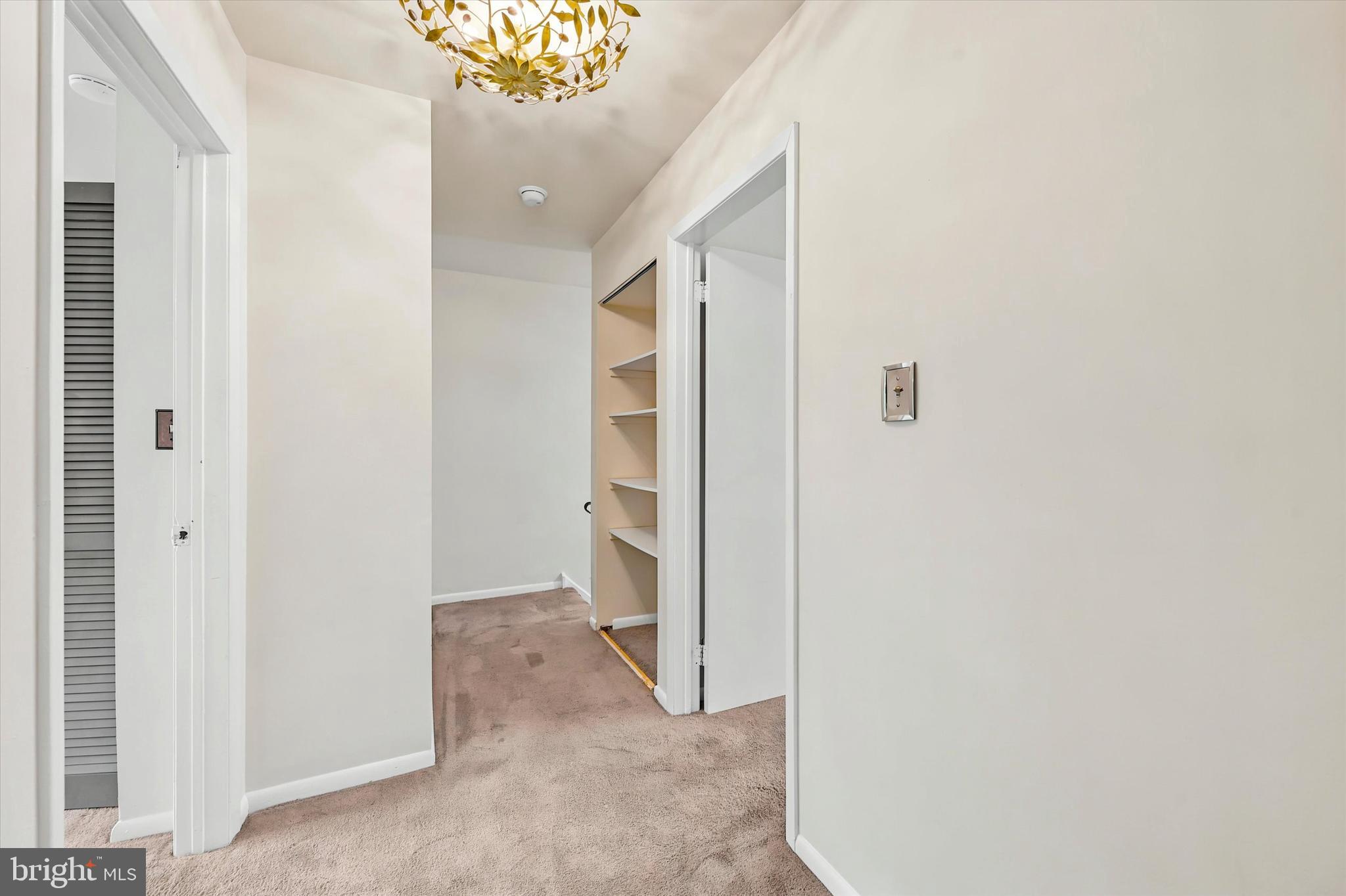 BEAVER RUN KNOLL - Residential
