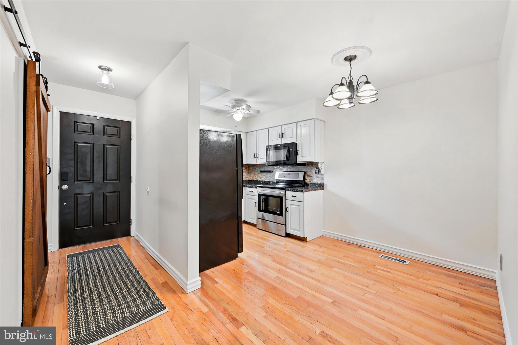 BEAVER RUN KNOLL - Residential