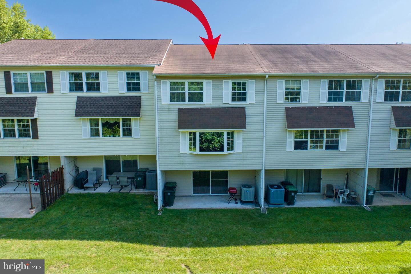 BEAVER RUN KNOLL - Residential