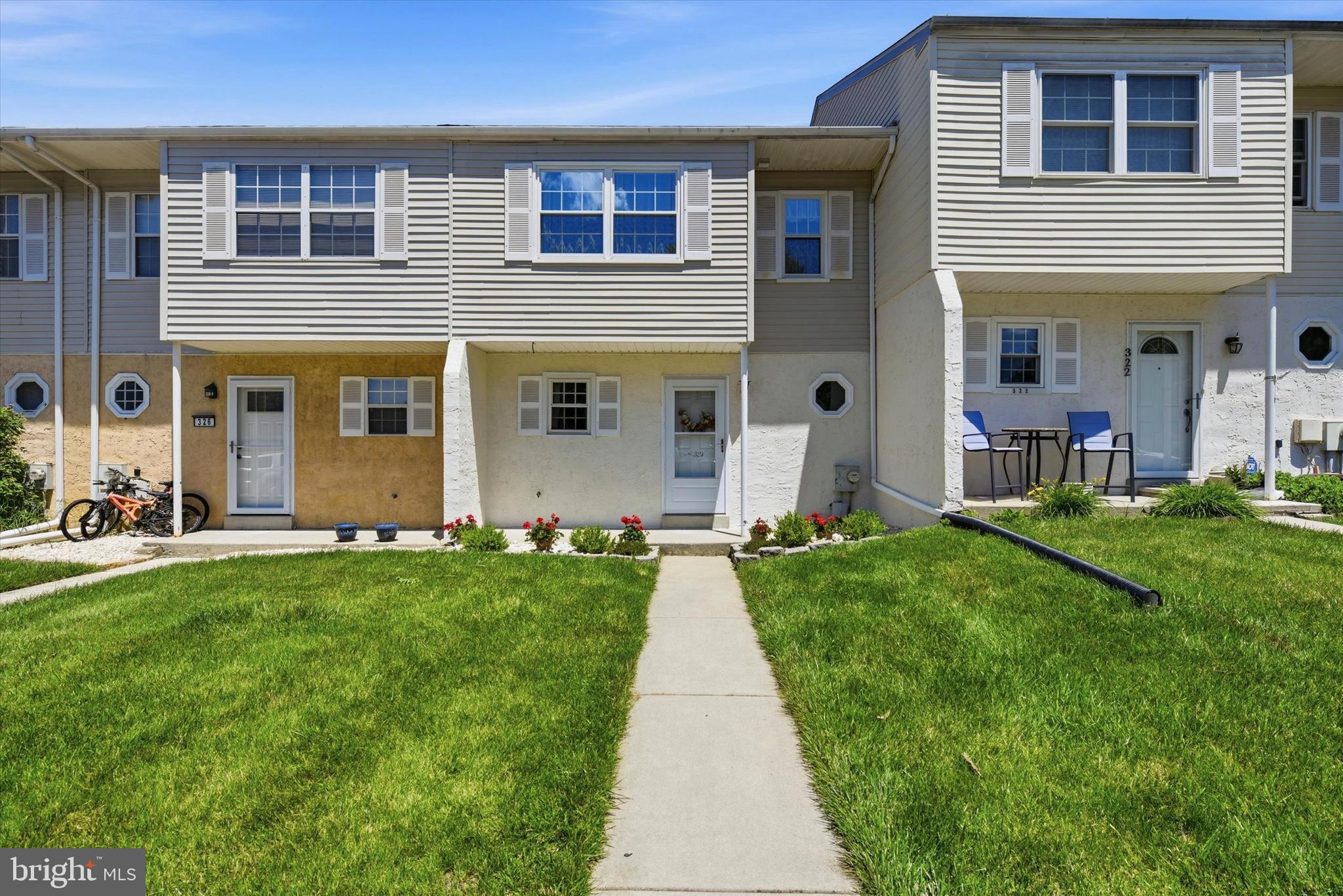 BEAVER RUN KNOLL - Residential