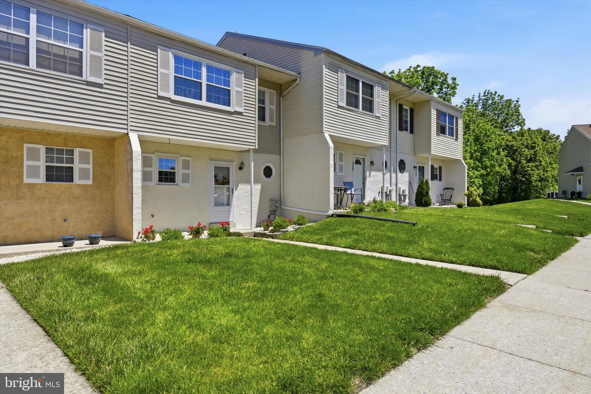 BEAVER RUN KNOLL - Residential