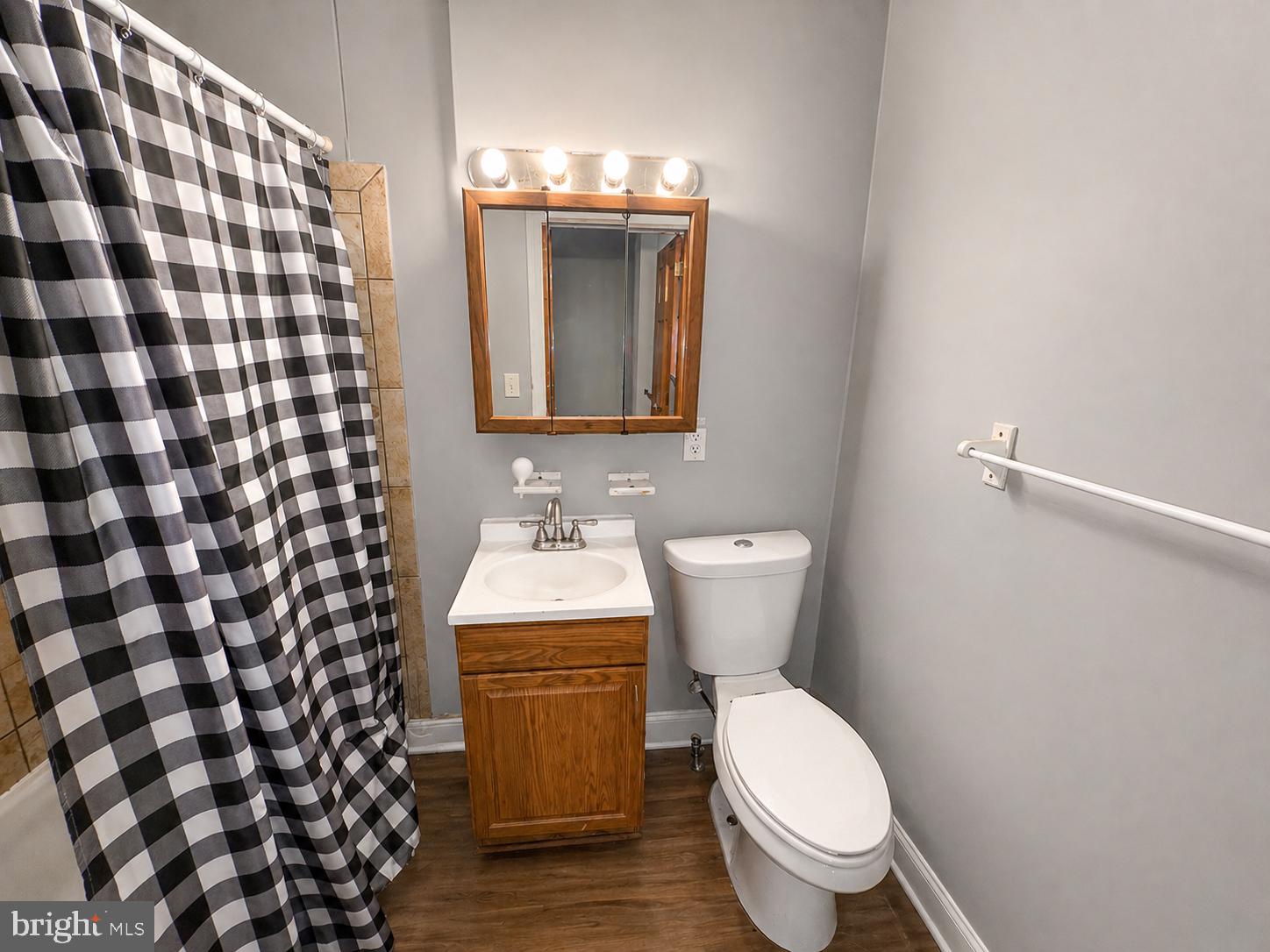 MILL HILL - Residential