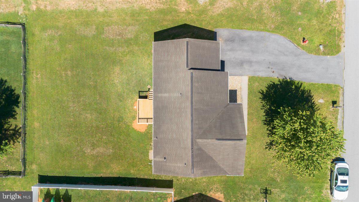 RIDGEFIELD - Residential