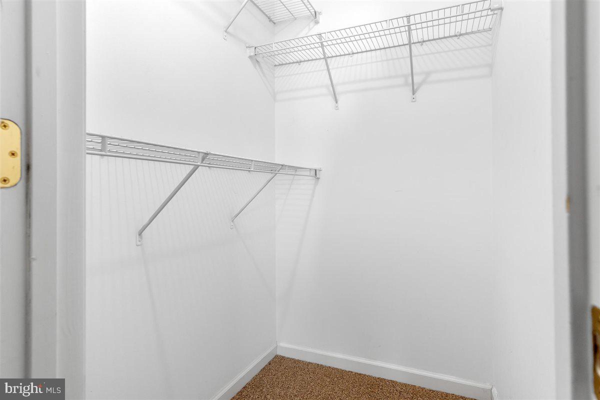 RIDGEFIELD - Residential