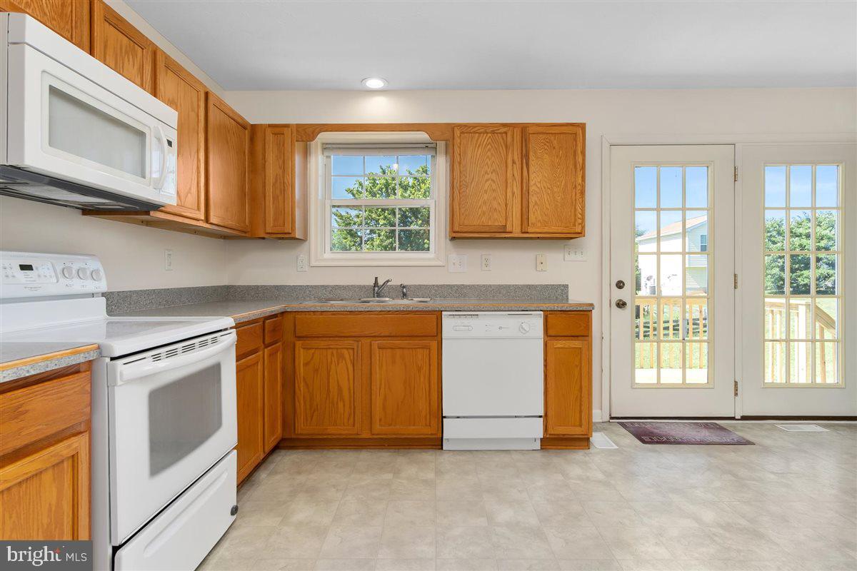 RIDGEFIELD - Residential
