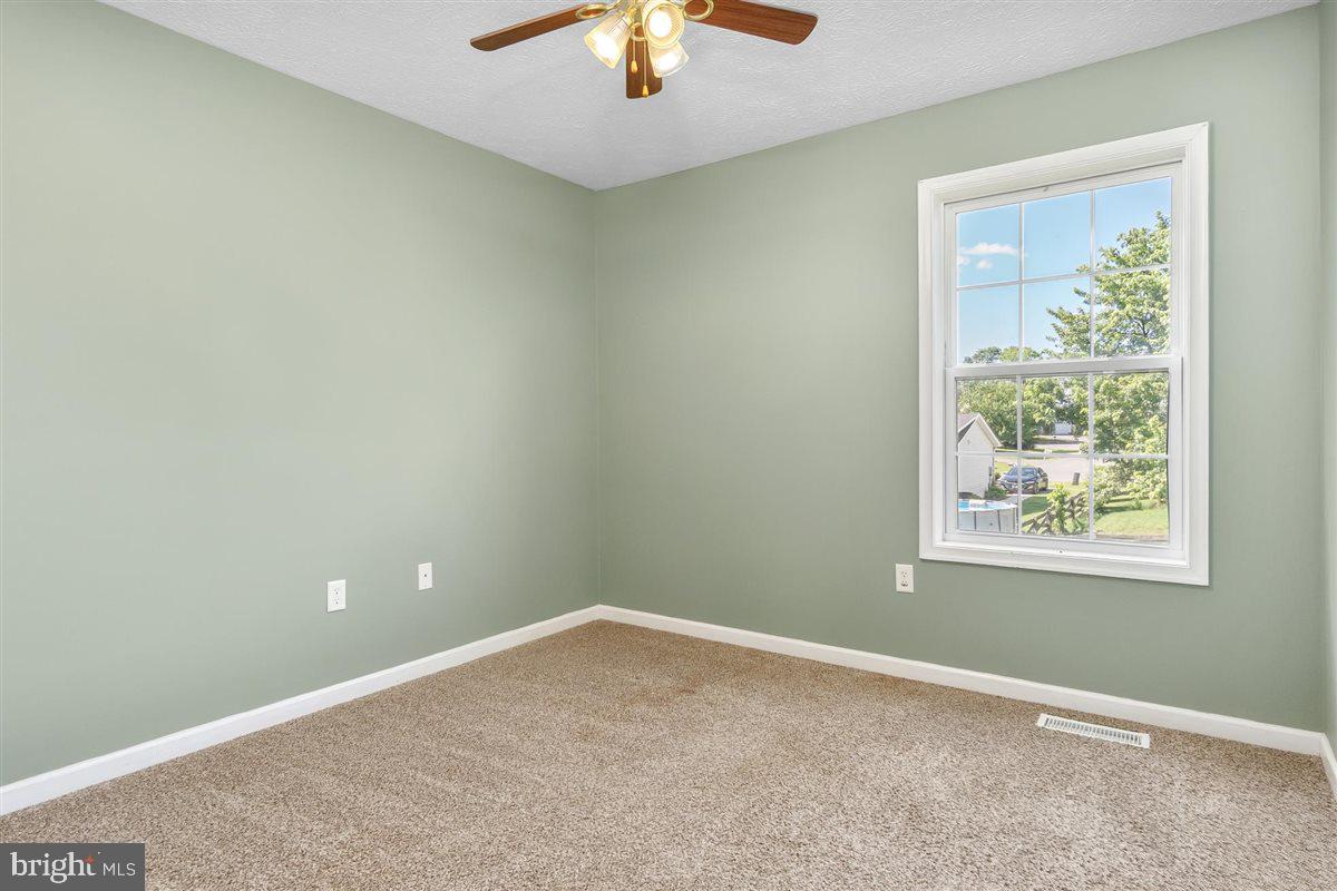 RIDGEFIELD - Residential