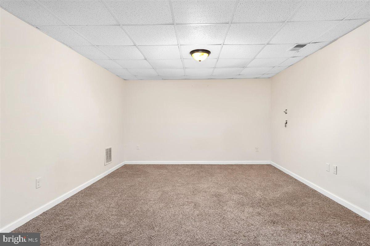 RIDGEFIELD - Residential