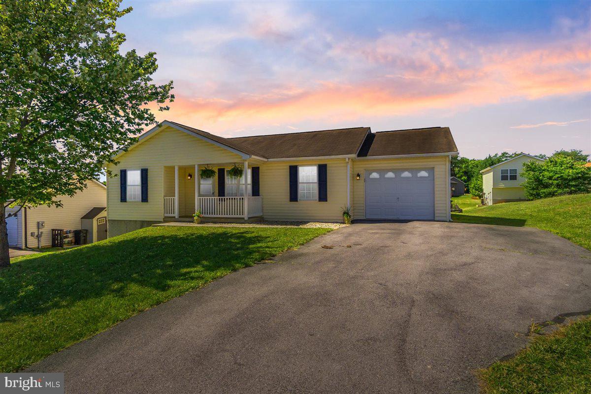 RIDGEFIELD - Residential