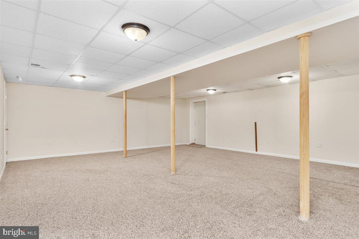 RIDGEFIELD - Residential