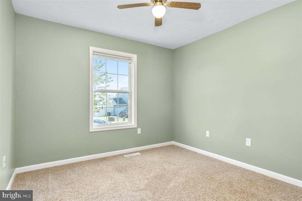 RIDGEFIELD - Residential