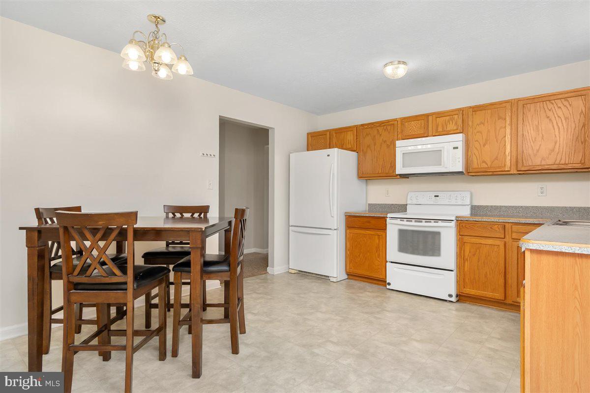RIDGEFIELD - Residential